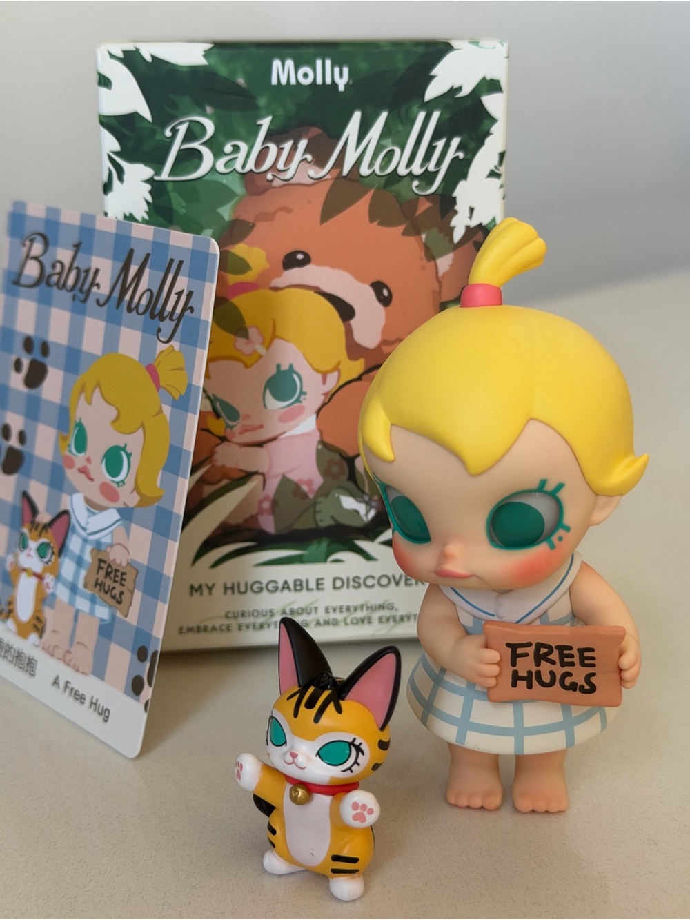 Baby Molly Free Hugs Vinyl Figure - Yellow Dress